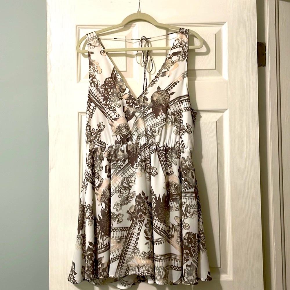 Flowy White Patterned Dress